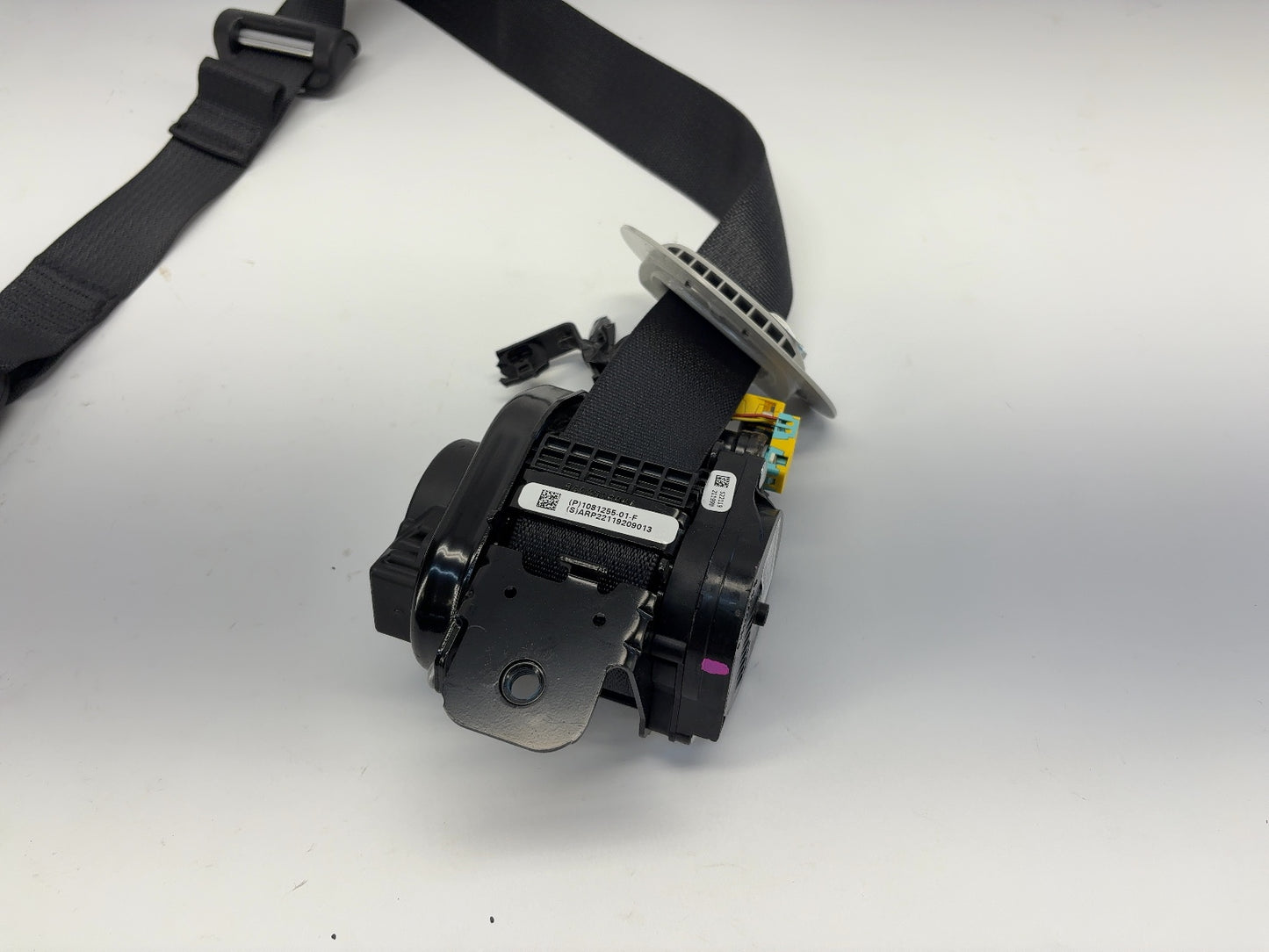 2022-2023 Tesla Model 3 Front Left Seat Belt Without Pretensioner 1081255-01-F