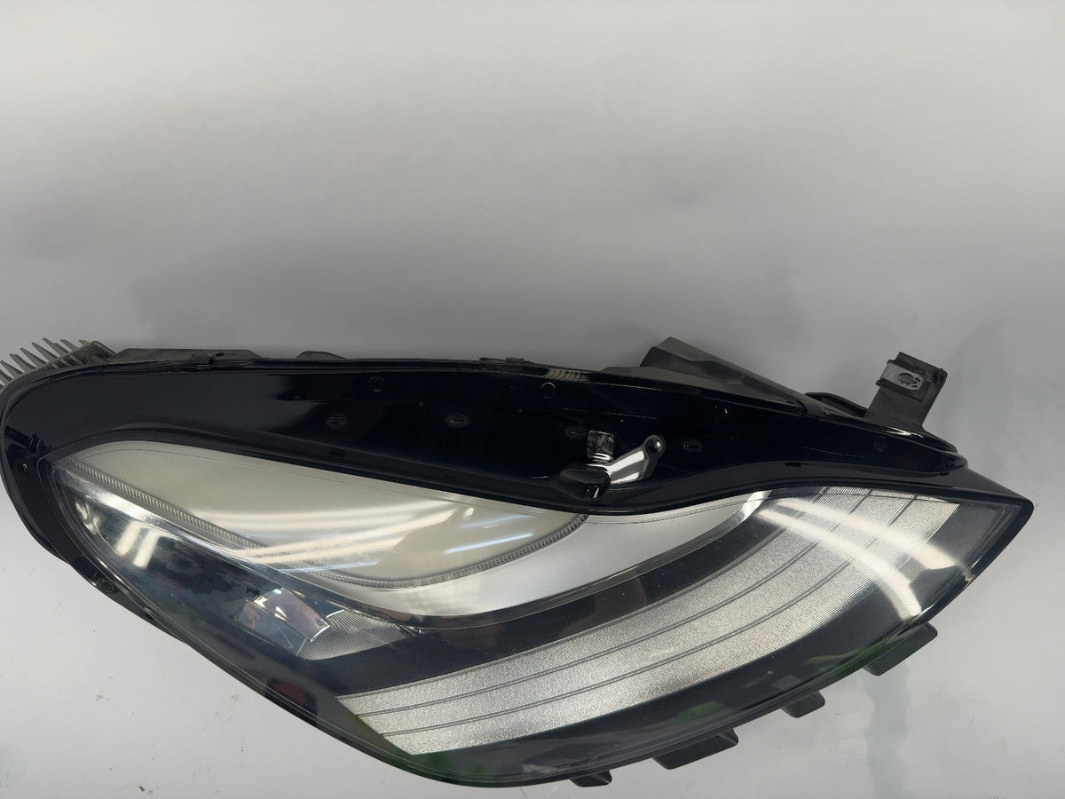 2018-2019 Tesla Model 3 Right Headlamp 1077372-10-I