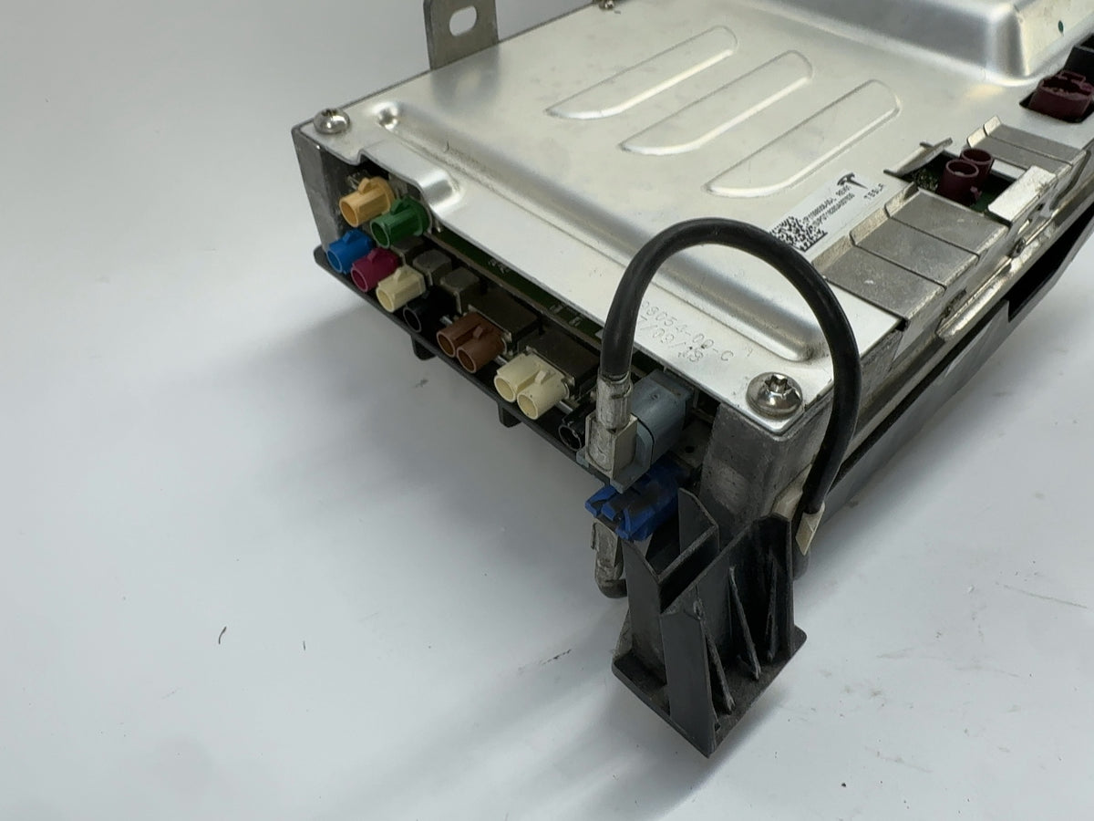 2018 Tesla Model 3 Car Computer With Security Module 1098058-00-L