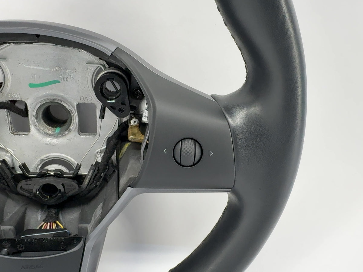 2018 Tesla Model 3 Steering Wheel 1105324-00-G