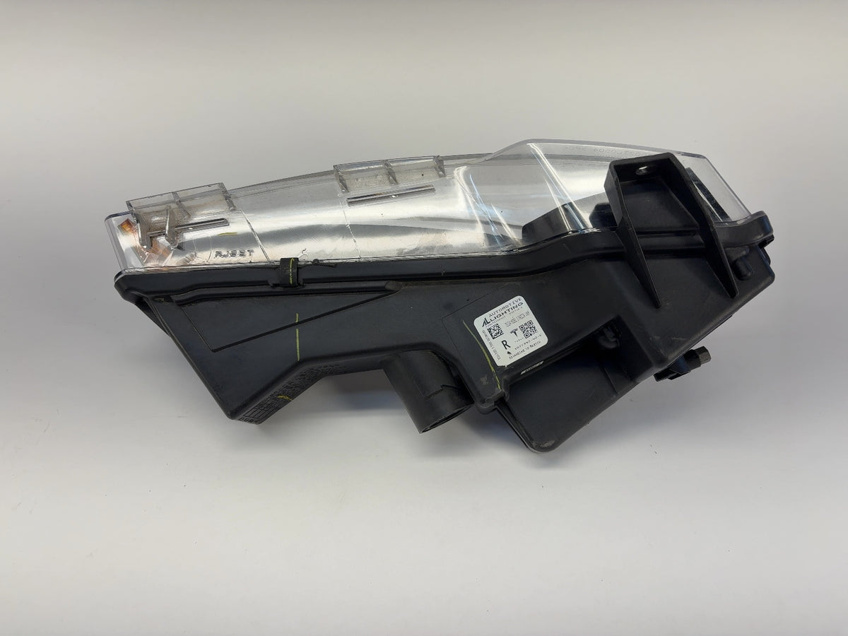 2017-2018 Tesla Model 3 Right Passenger Foglamp 1077392-00-C