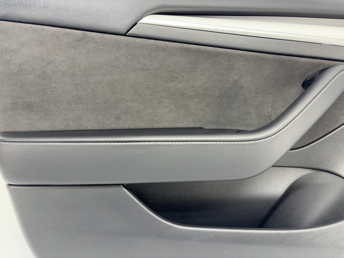 2022-2023 Tesla Model 3 Front Left Door Panel 1761294-01-C