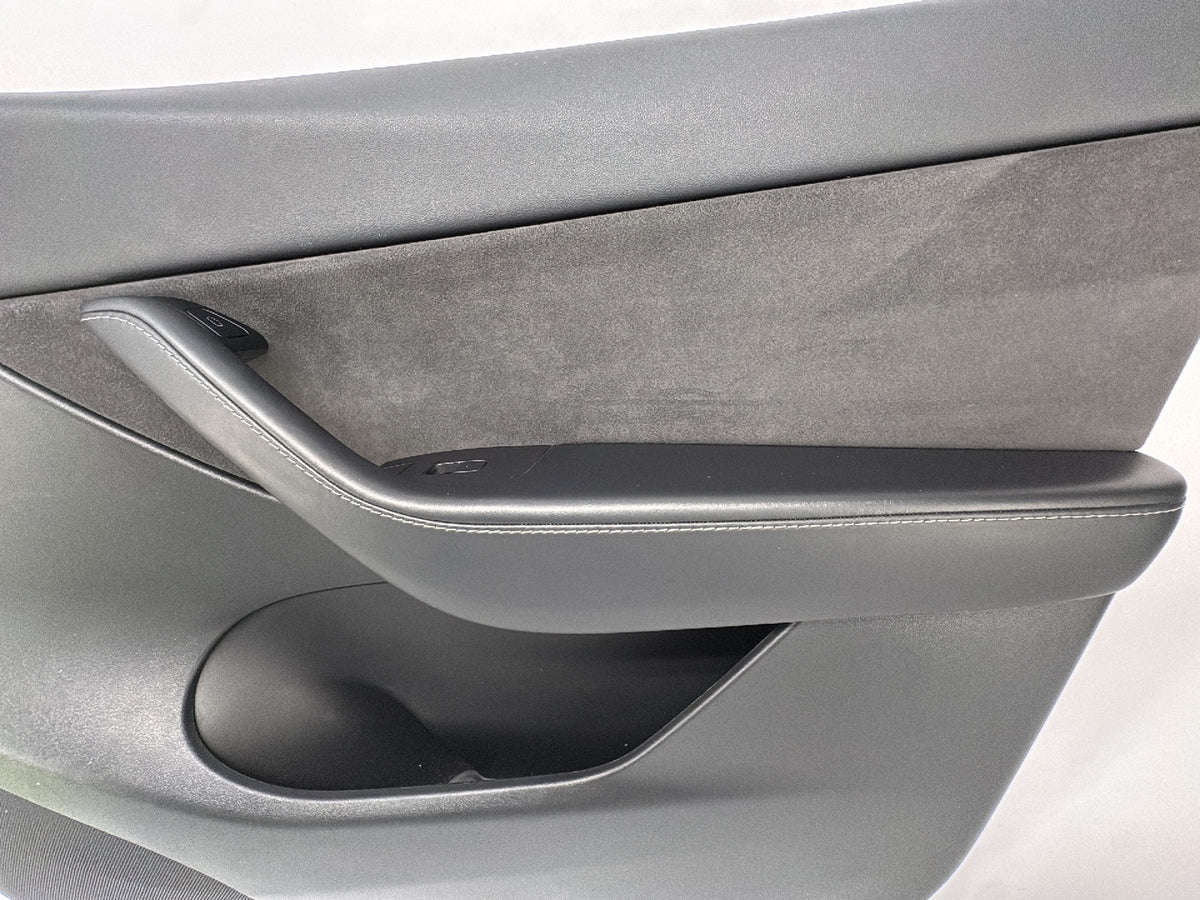 2021-2023 Tesla Model Y Front Right Door Panel 1497295-91-C