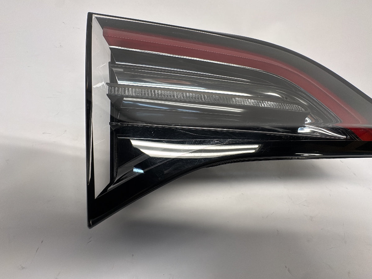 2021-2025 Tesla Model Y Left Tail Lamp Trunk Mounted Global 1502088-00-B