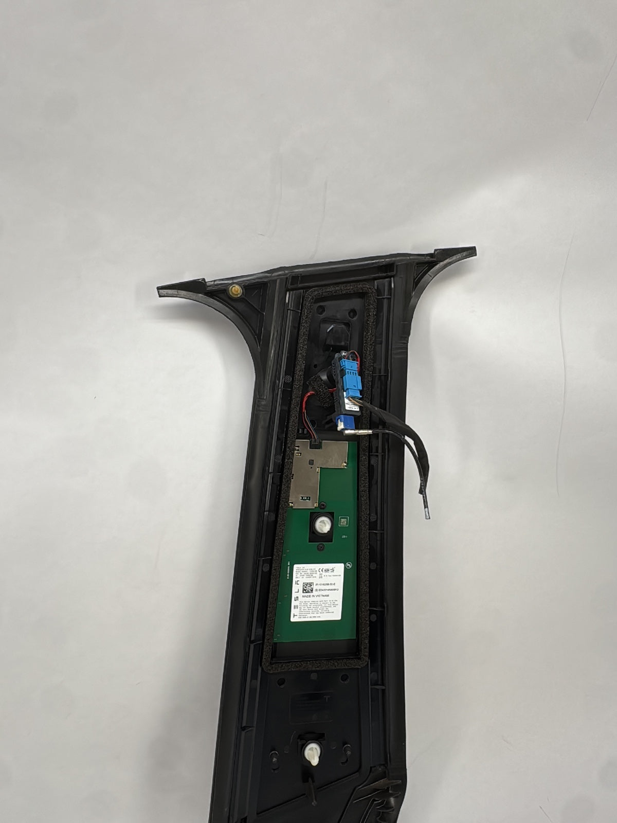 2021-2023 Tesla Model Y B Pillar Glass W Camera Right 1506886-00-H