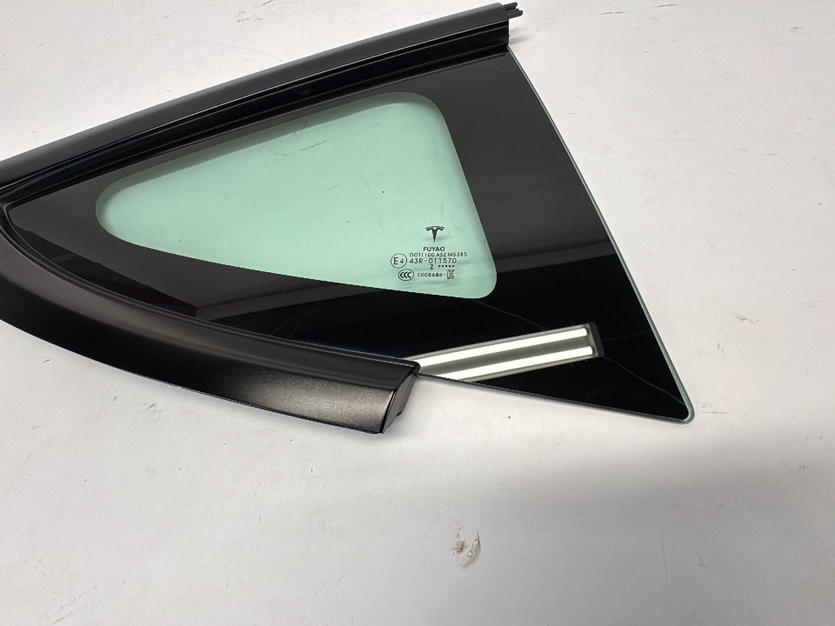 2021-2023 Tesla Model 3 Right Quarter Glass Note 1514979-01-C