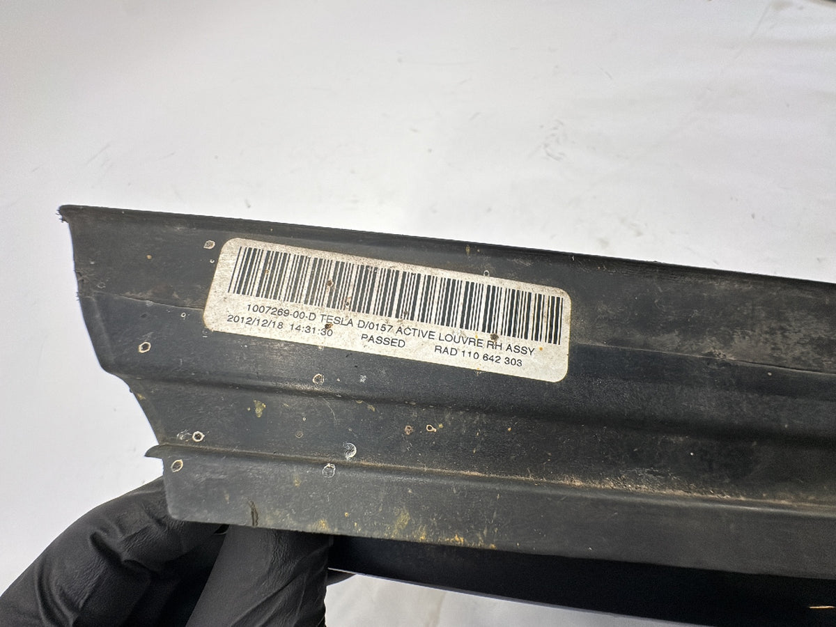 2013 Tesla Model S Active Louvre Right 1007269-00-D