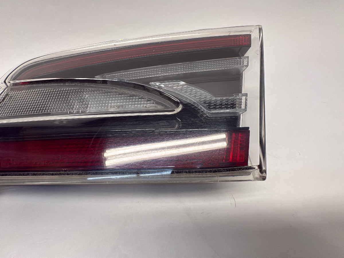 2013 Tesla Model S Liftgate Tail Lamp Right 6005924-00-C