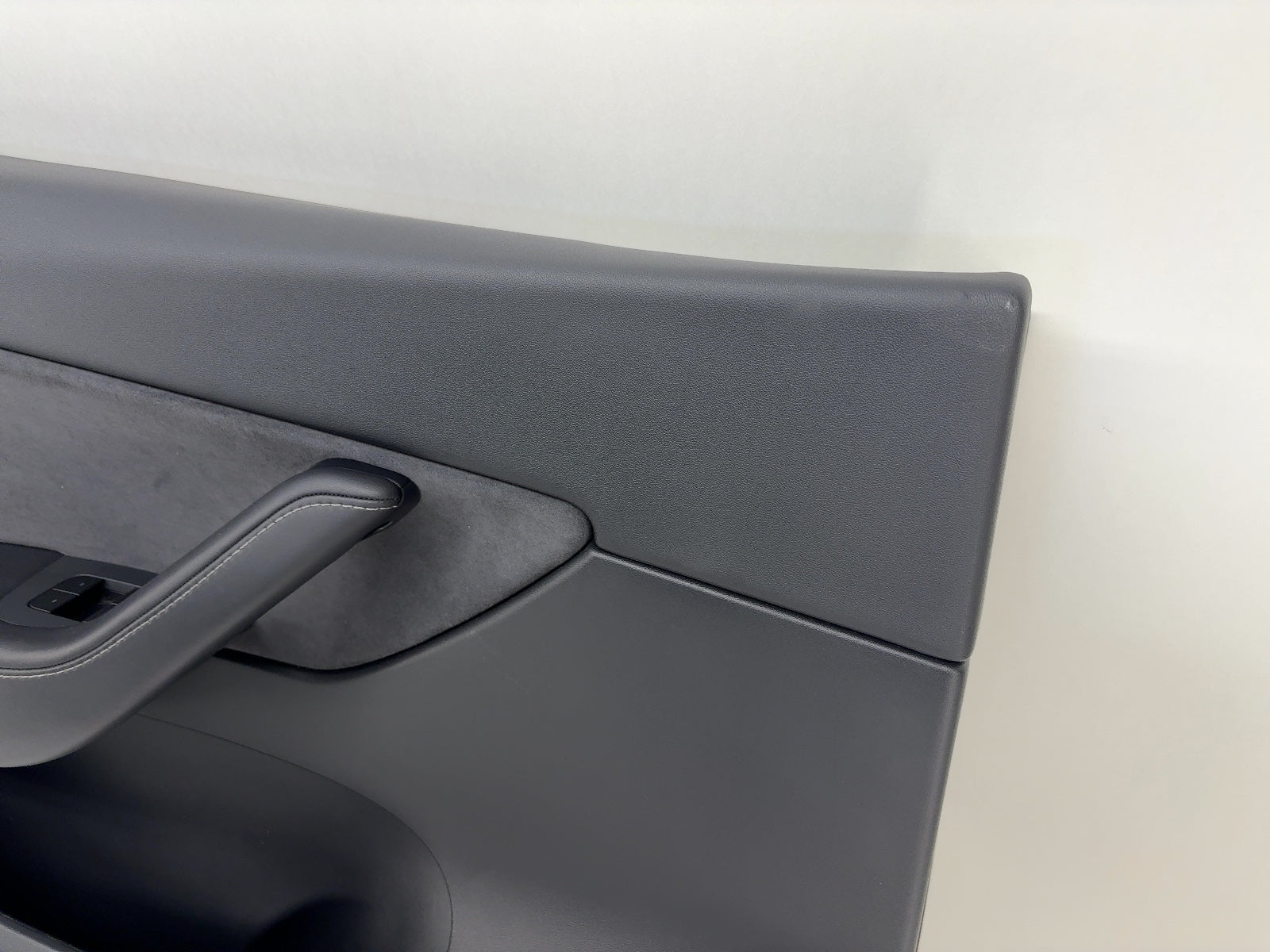 2021 Tesla Model Y Front Left Door Panel Black 1497294-01-C