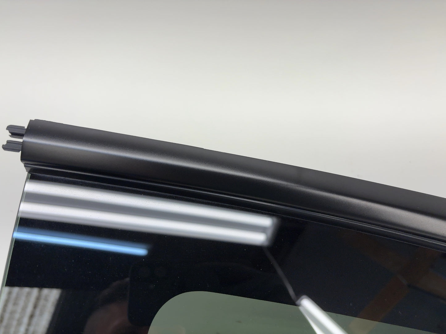 2023 Tesla Model Y Left Quarter Glass 1673553-00-B