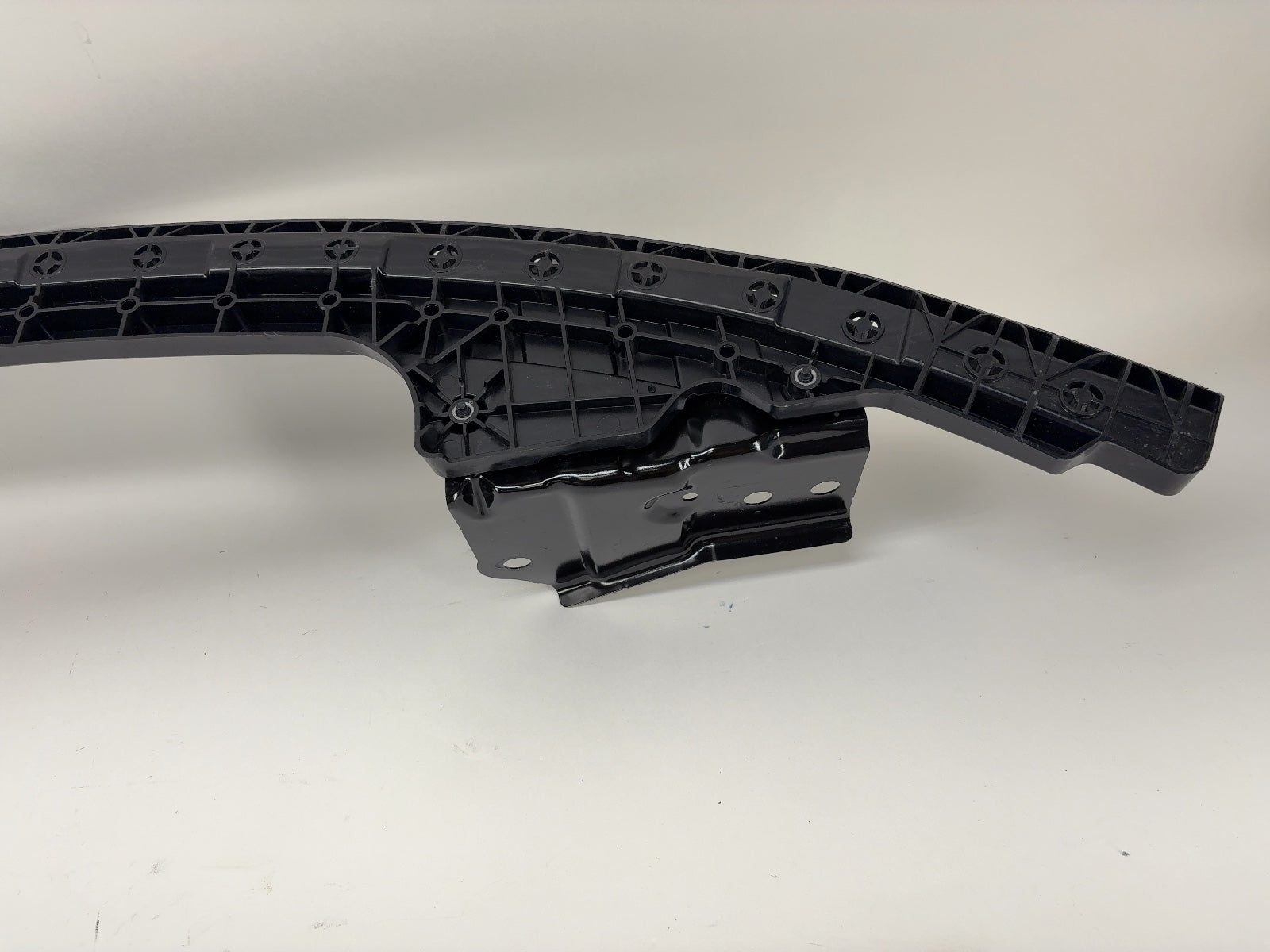 2024 Tesla Model 3 Highland Ankle Catcher 1694328-00-D