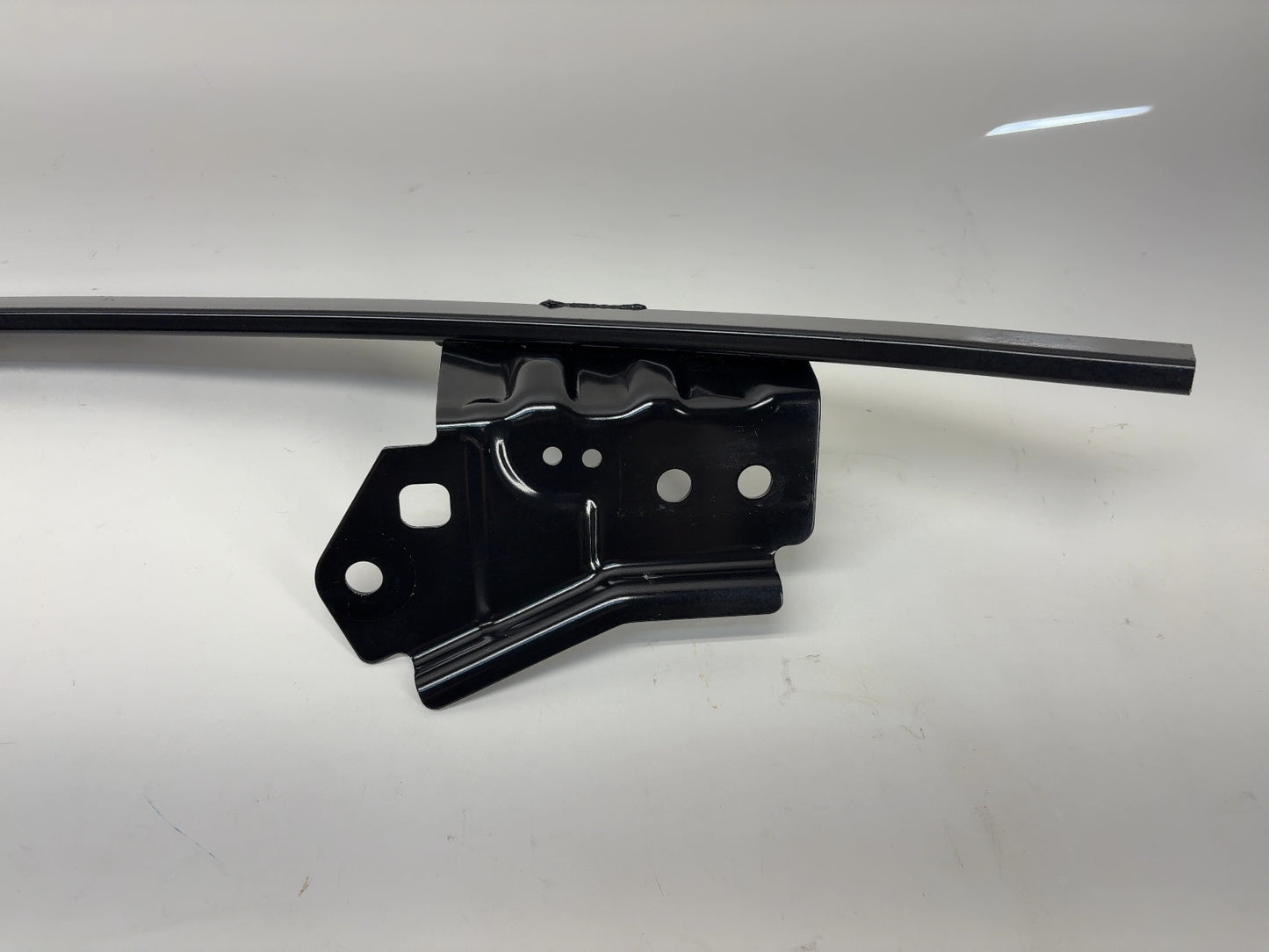 2023 Tesla Model 3 Ankle Catcher 1855514-00-A