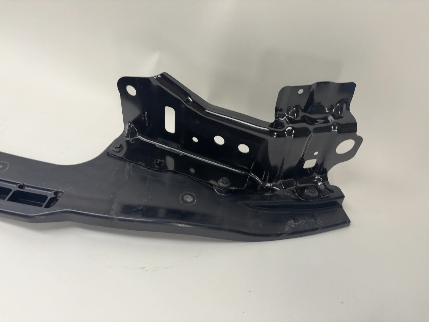 2025 Tesla Model 3 Highland Front Ankle Catcher Performance U 1772362-00-E