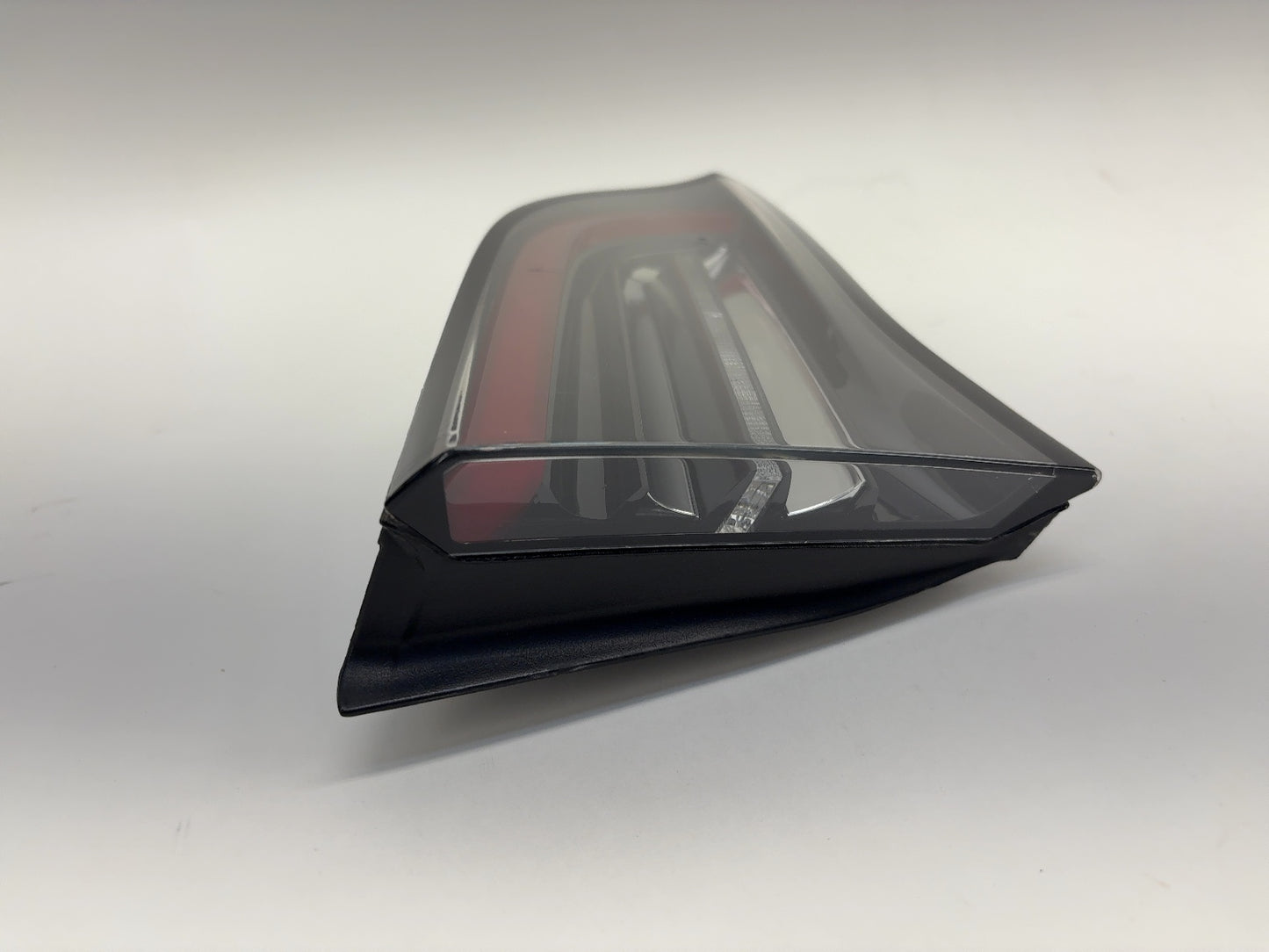 2021-2022 Tesla Model 3 Tail Lamp Liftgate Trunk Left 1077401-00-G