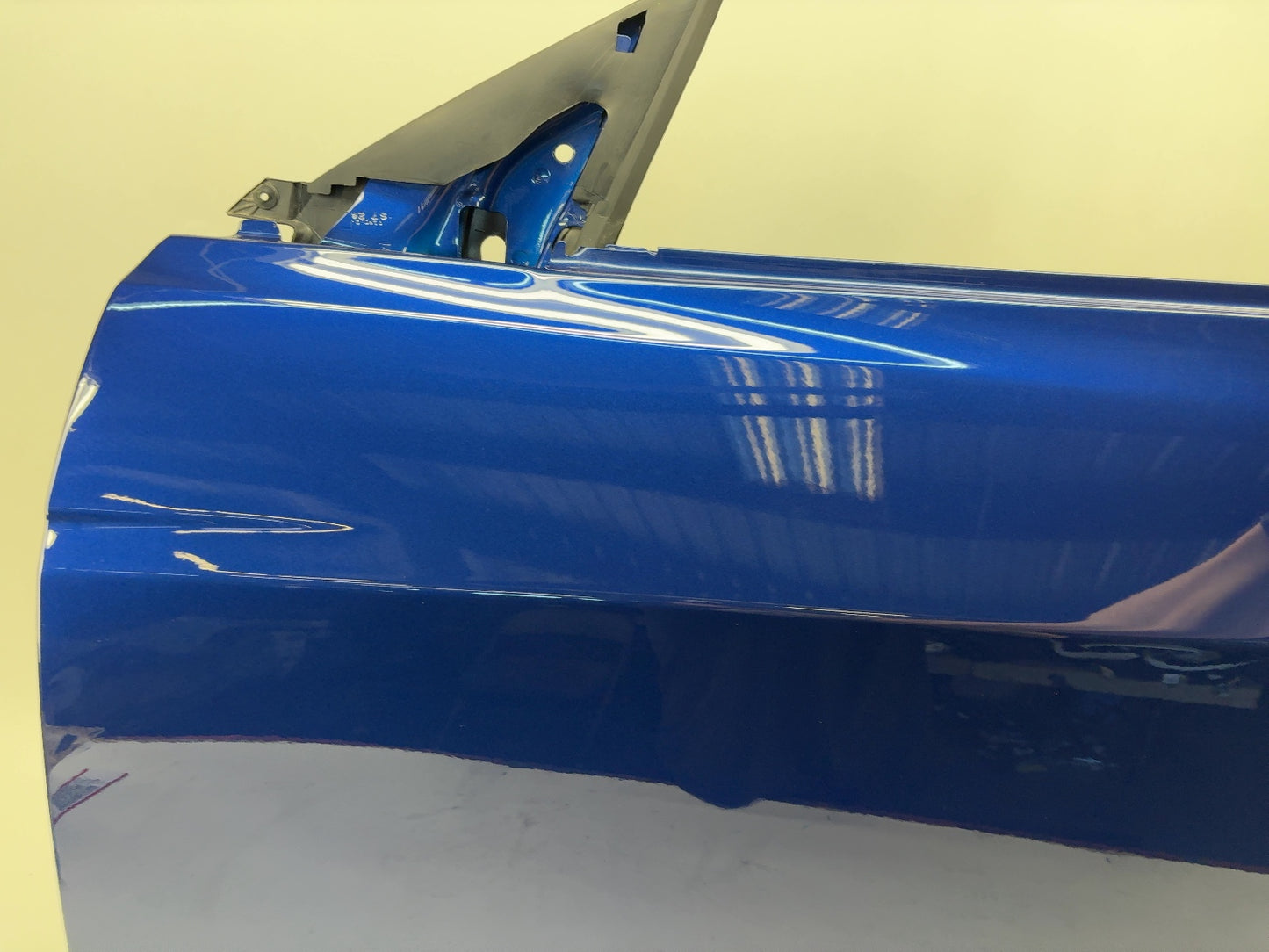 2024-2025 Tesla Model 3 Highland Front Left Door Shell 1751845-E0-A