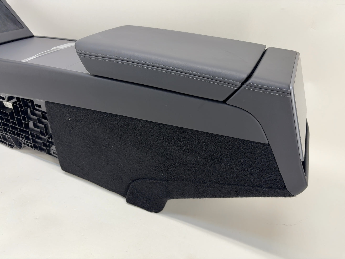 2025 Tesla Model 3 Highland Center Console 1714377-24-L