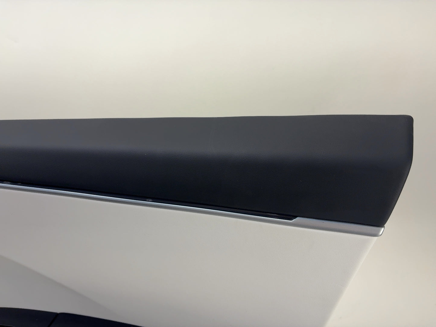 2025 Tesla Model 3 Highland Front Right Door Panel 1776743-20-E