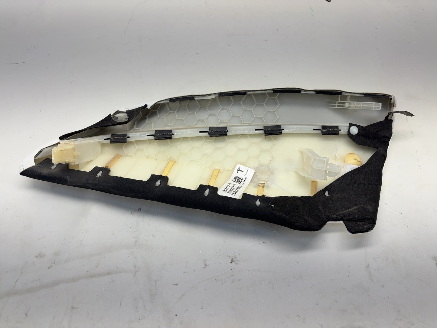 2024 Tesla Model 3 Highland Second Row Bolster Right White 1836648-92-A