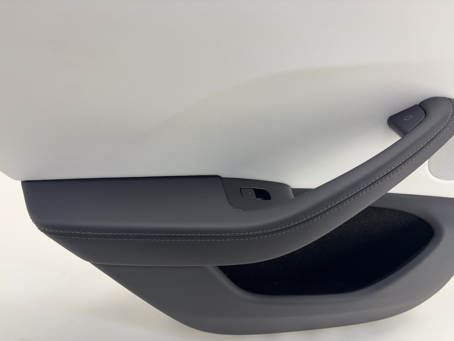 2024-2025 Tesla Model 3 Highland Rear Left Door Panel 1776470-20-E