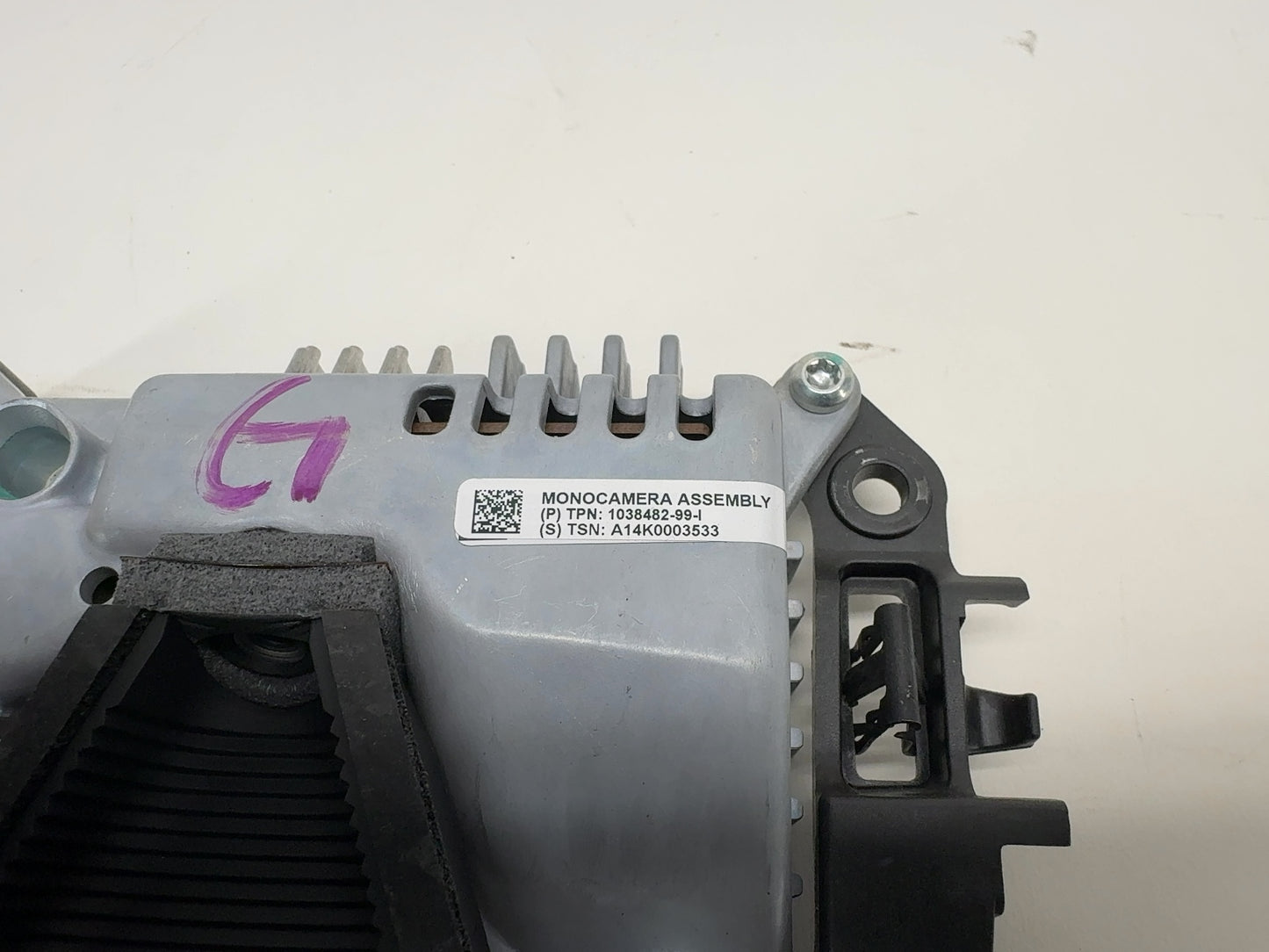 2015 Tesla Model S Front Monocam 1038482-99-I