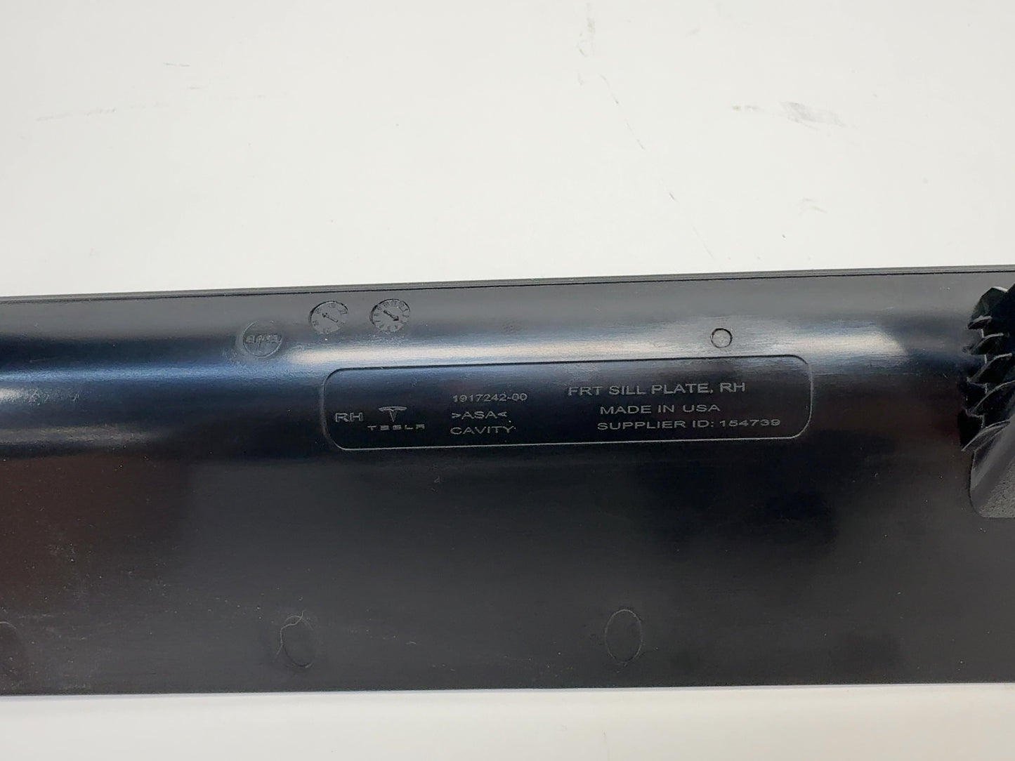 2025 Tesla Model 3 Highland Front Sill Plate Right 1917242-00-A