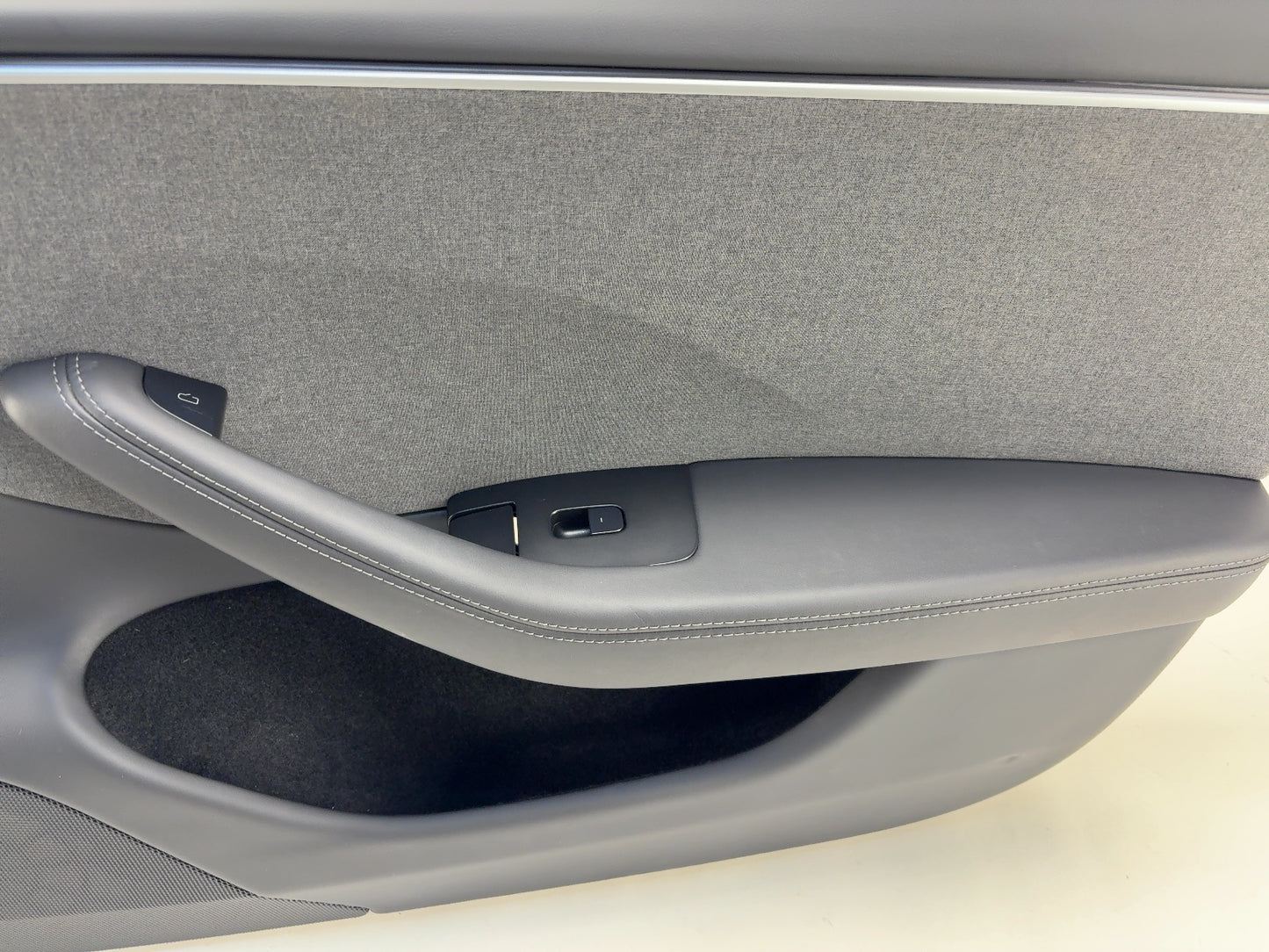 2025 Tesla Model 3 Highland Front Right Door Panel 1776740-20-E