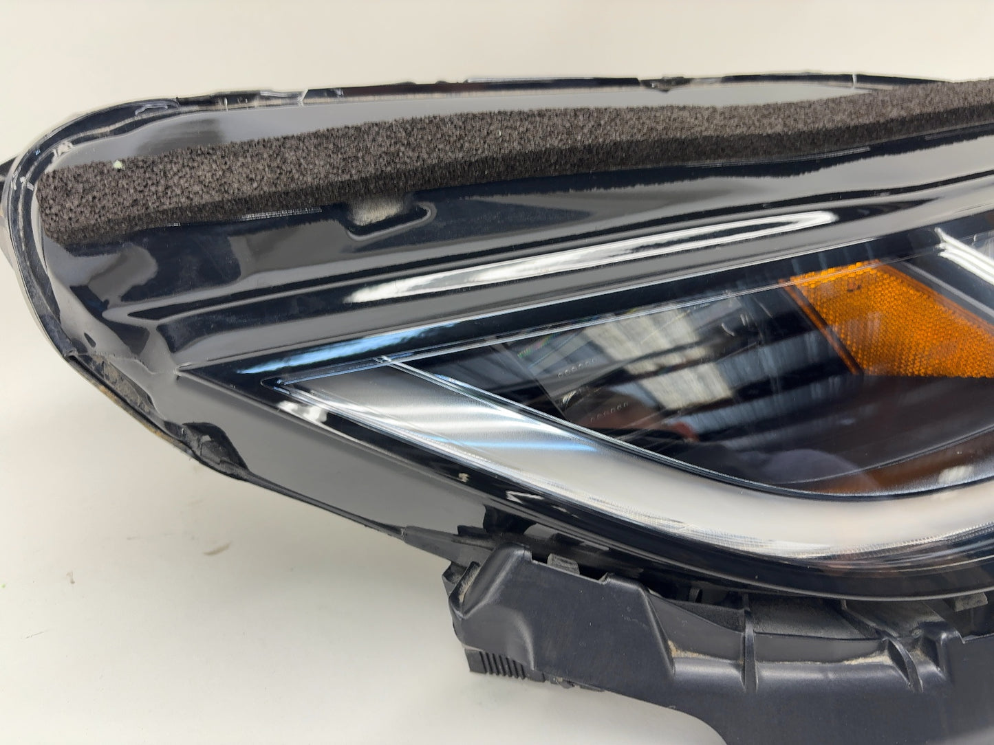 2025 Tesla Model 3 Highland Front Right Headlamp  1694087-00-G