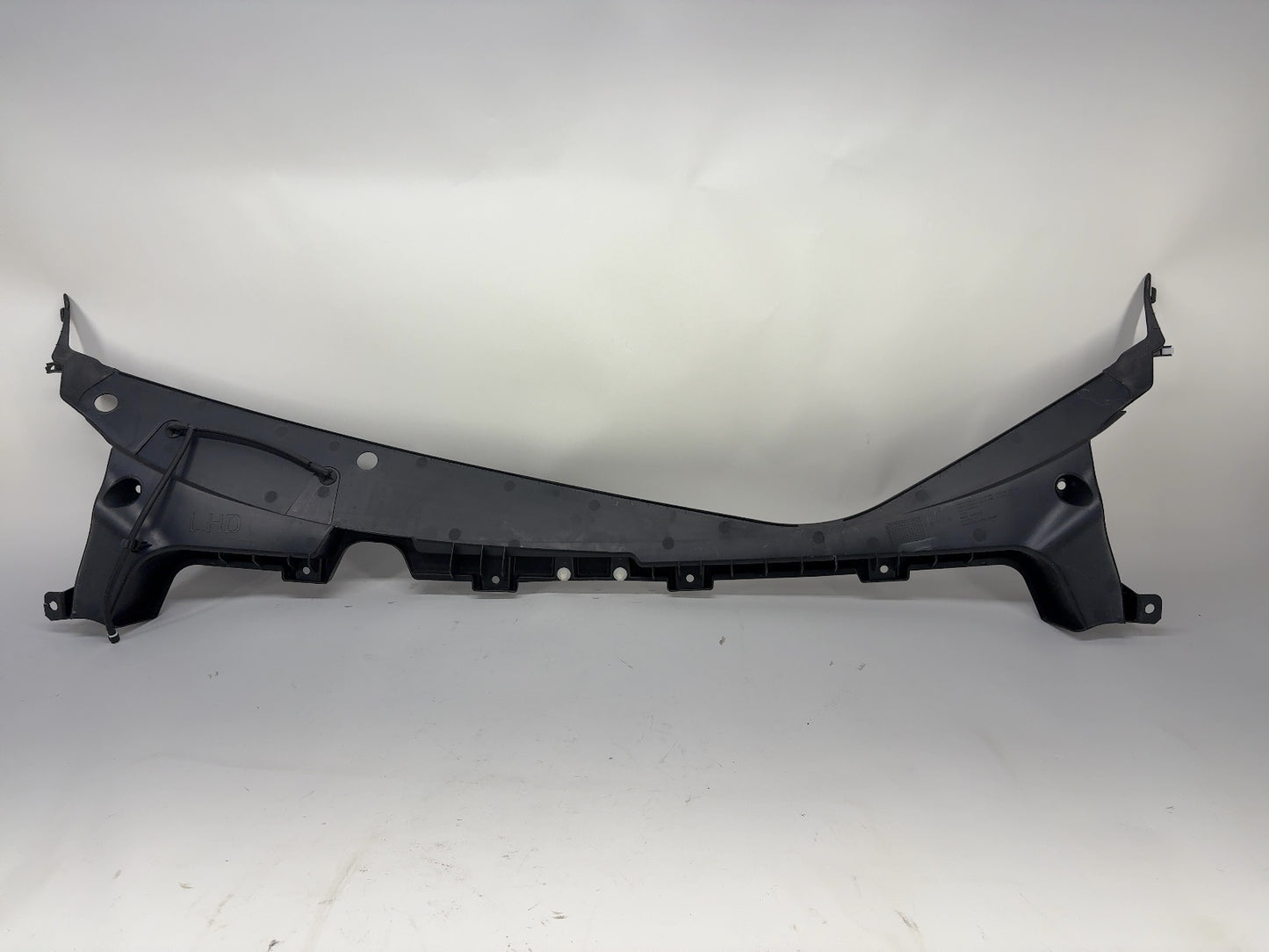 2026 Tesla Model Y Juniper Cowl Screen 1930440-00-E
