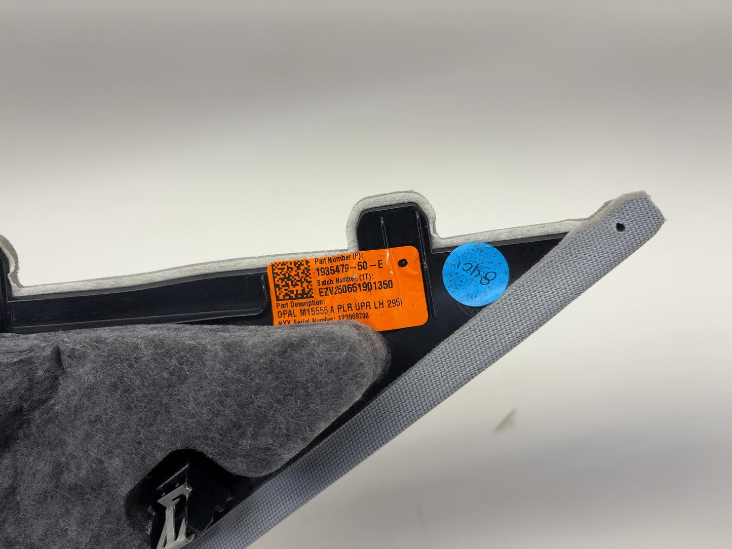 2026 Tesla Model Y Juniper A Pillar Upper Trim Left 1935479-50-E