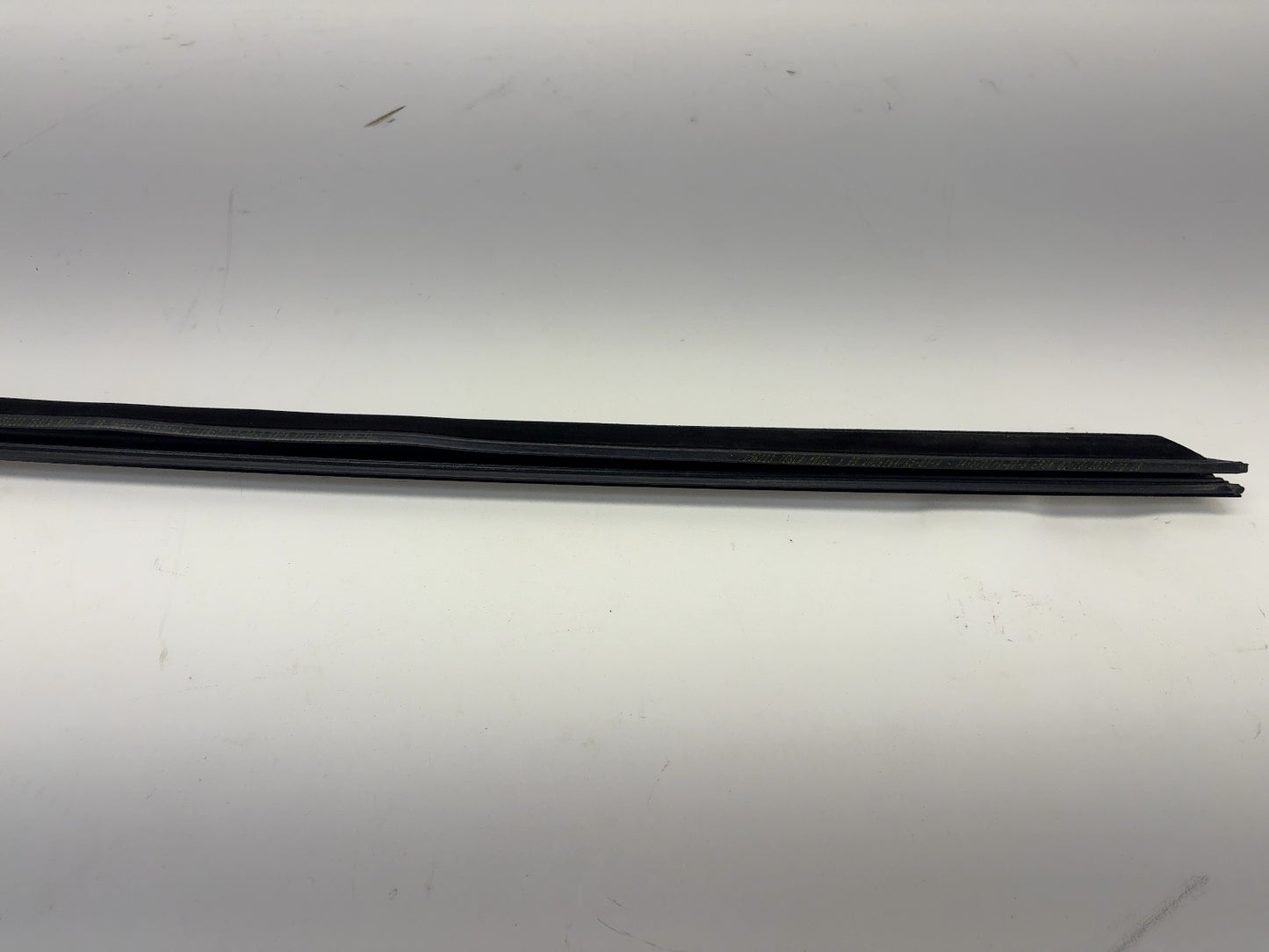 2026 Tesla Model Y Juniper Front Left Door Belt Molding 2022803-21-A
