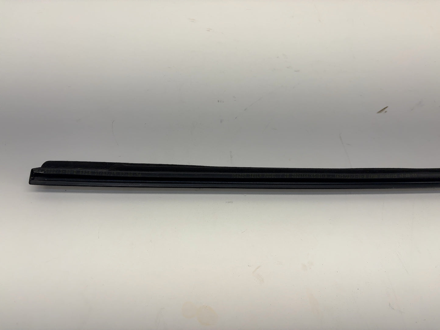 2026 Tesla Model Y Juniper Rear Right Door Belt Molding 2022812-21-A