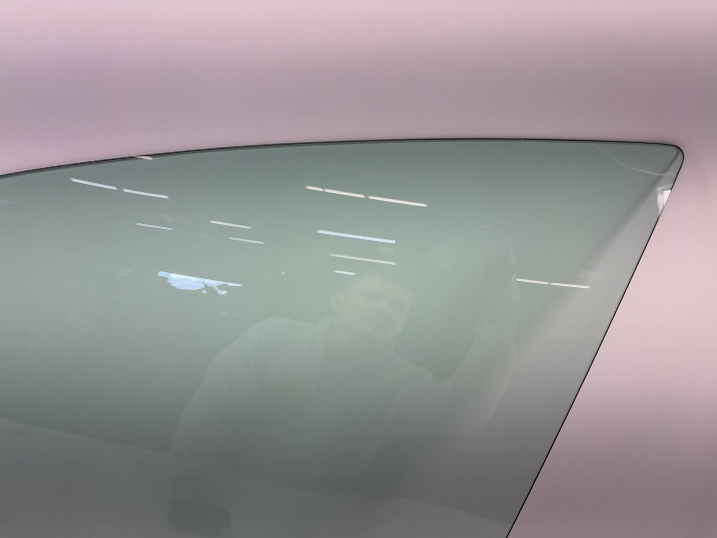 2018-2020 Tesla Model X Front Left Door Glass 1028822-00-J