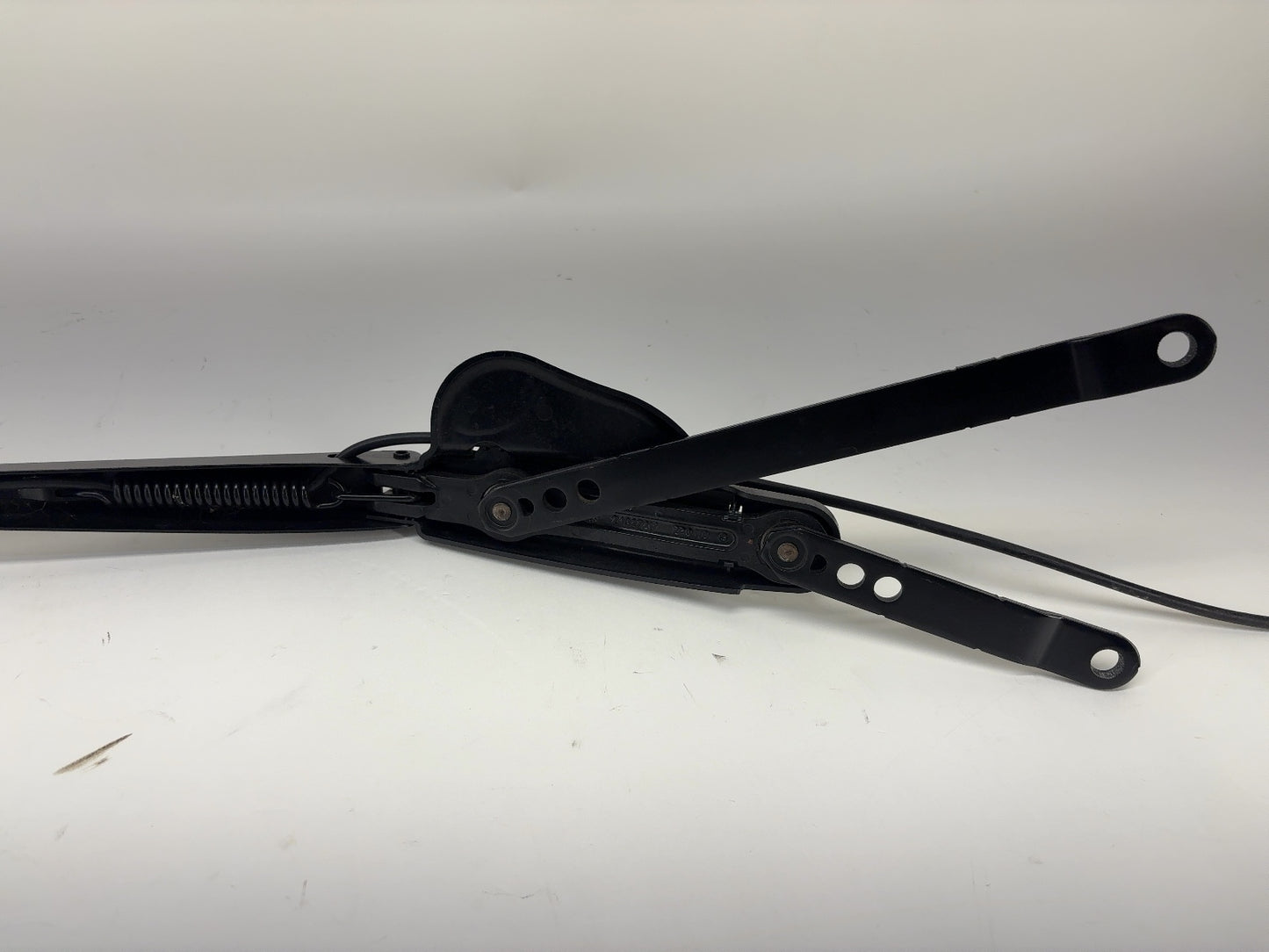 2020 Tesla Model X Wiper Arm And Blade Passenger Right 1046670-00-C