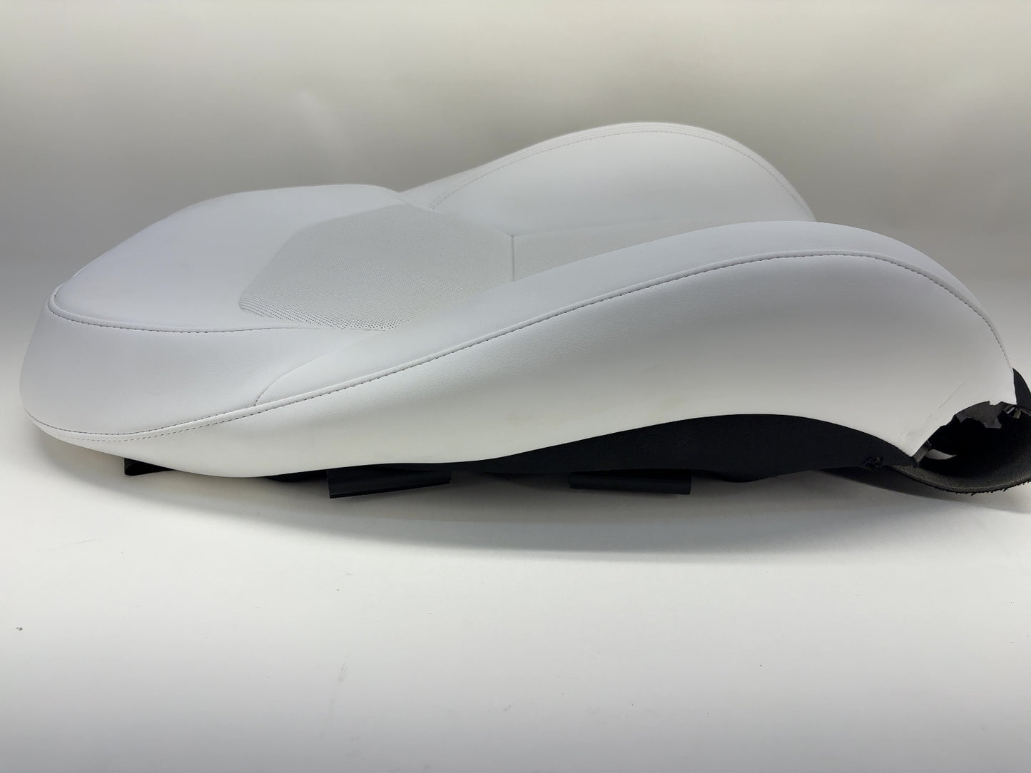 2025 Tesla Model Y Juniper Driver Seat Upper Cushion White 2048706-02-C