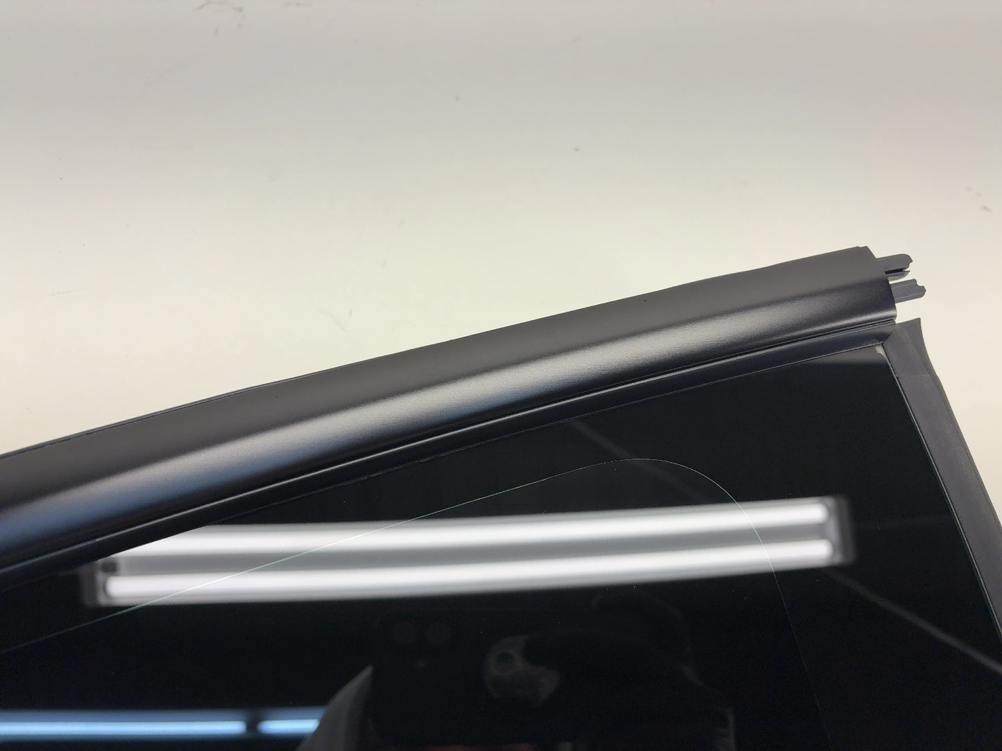 2025 Tesla Model 3 Rear Quarter Glass Right Black 1915484-20-C