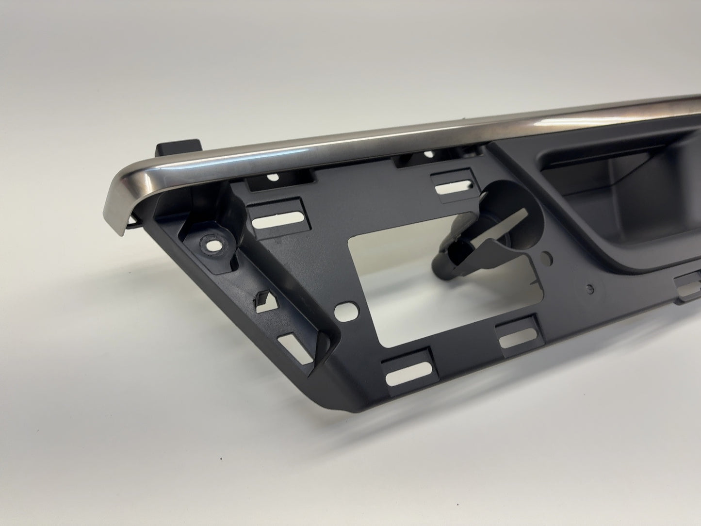 2023 Rivian R1T Rear Left Interior Door Handle And Window Button PT00002503-B