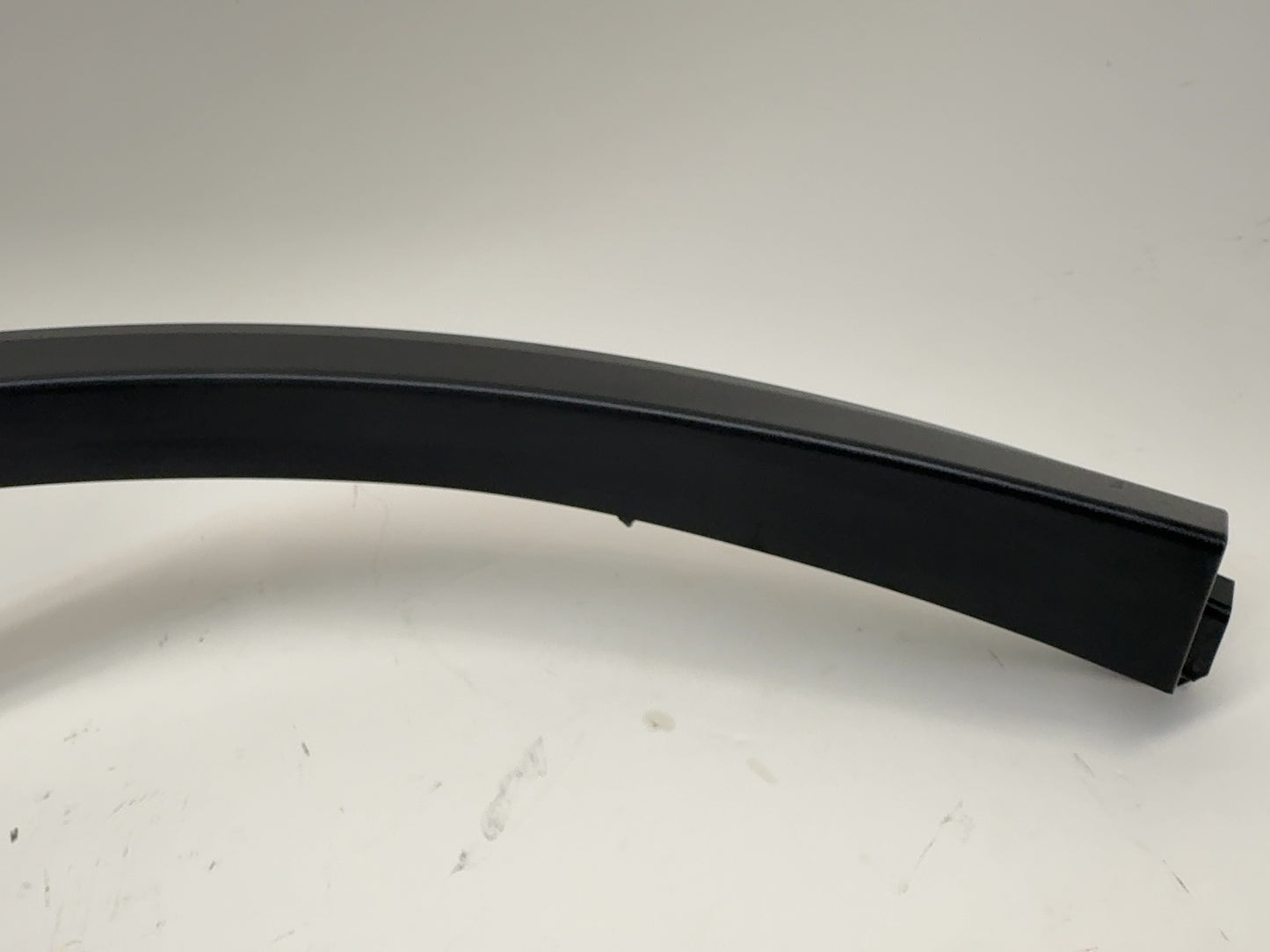 2026 Tesla Model Y Juniper Rear Fender Garnish Right 1937596-00-D