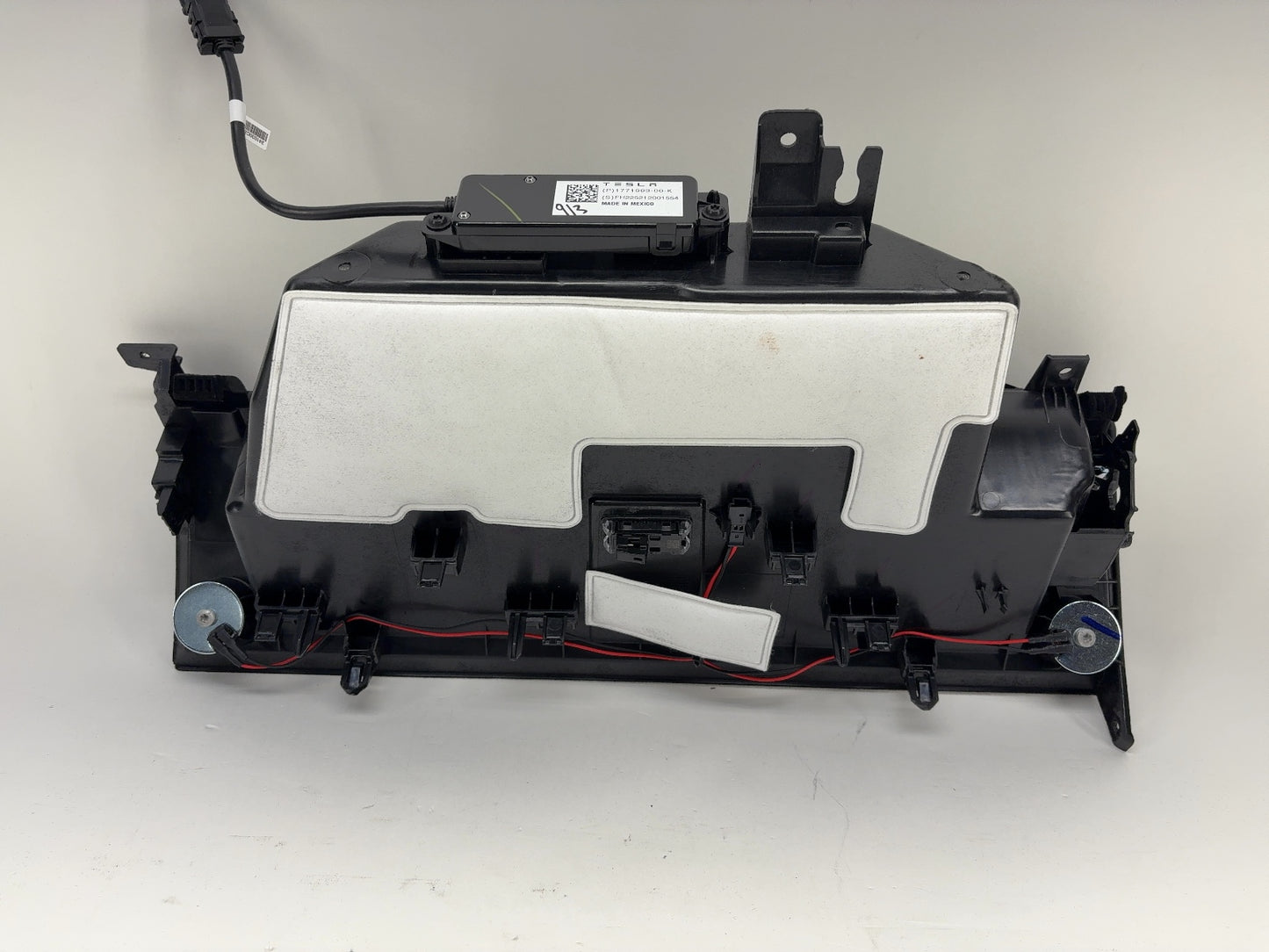 2026 Tesla Model Y Juniper Glove Box 1935933-58-D