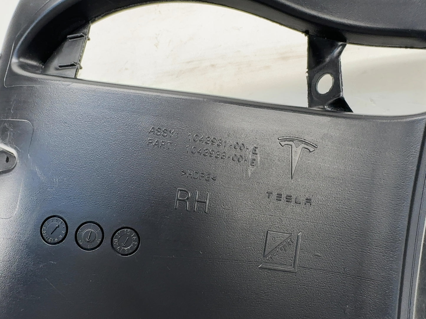 2019 Tesla Model X Duct Front Foglamp Right 1043931-00-E