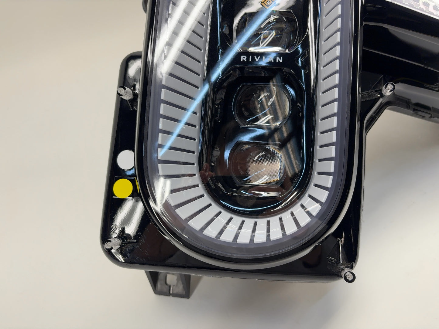 2023-2024 Rivian R1T Left Headlamp Assembly PT00000465-P