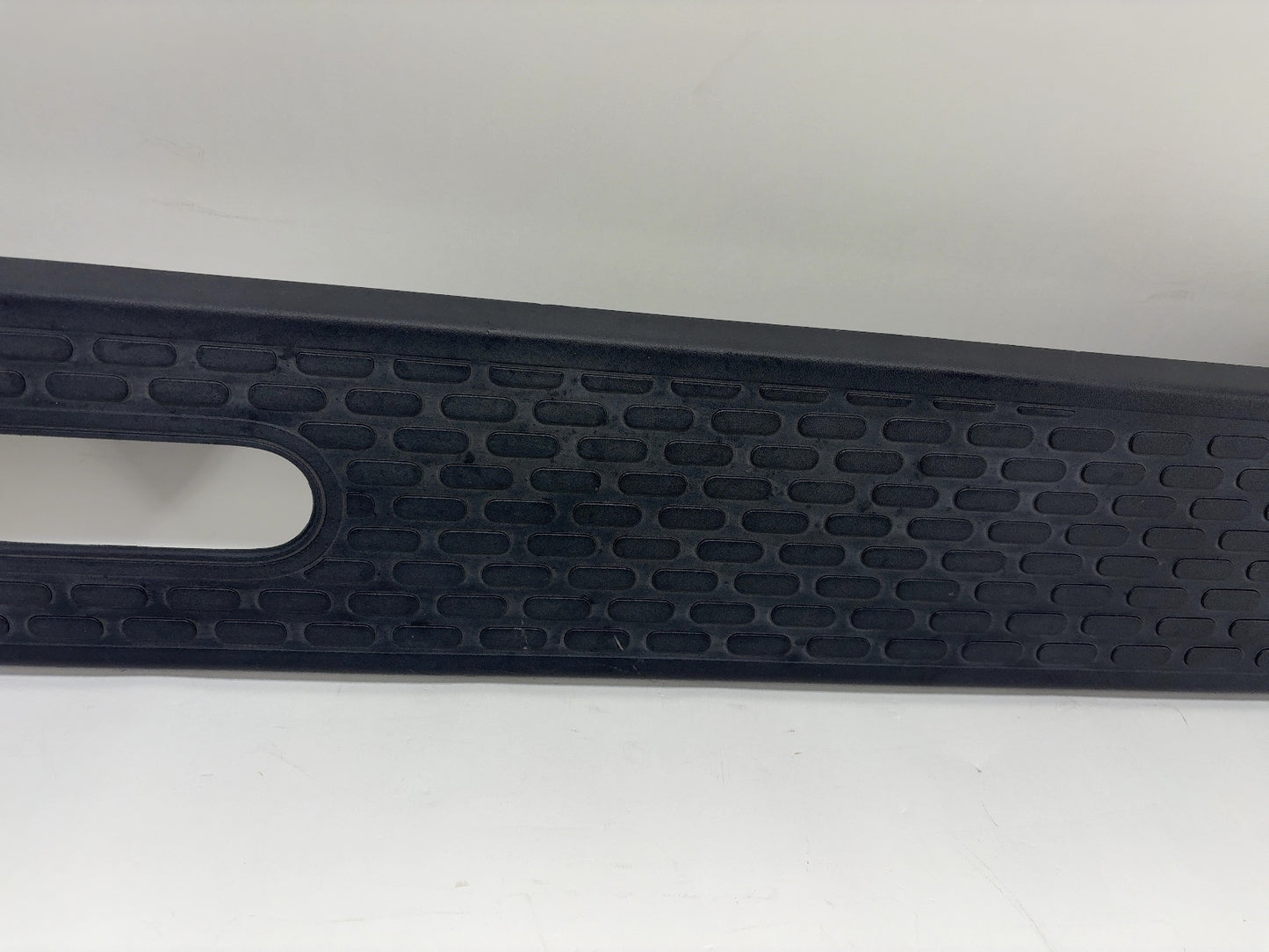 2022 Rivian R1T Bed Upper Trim Right PT00000357-M
