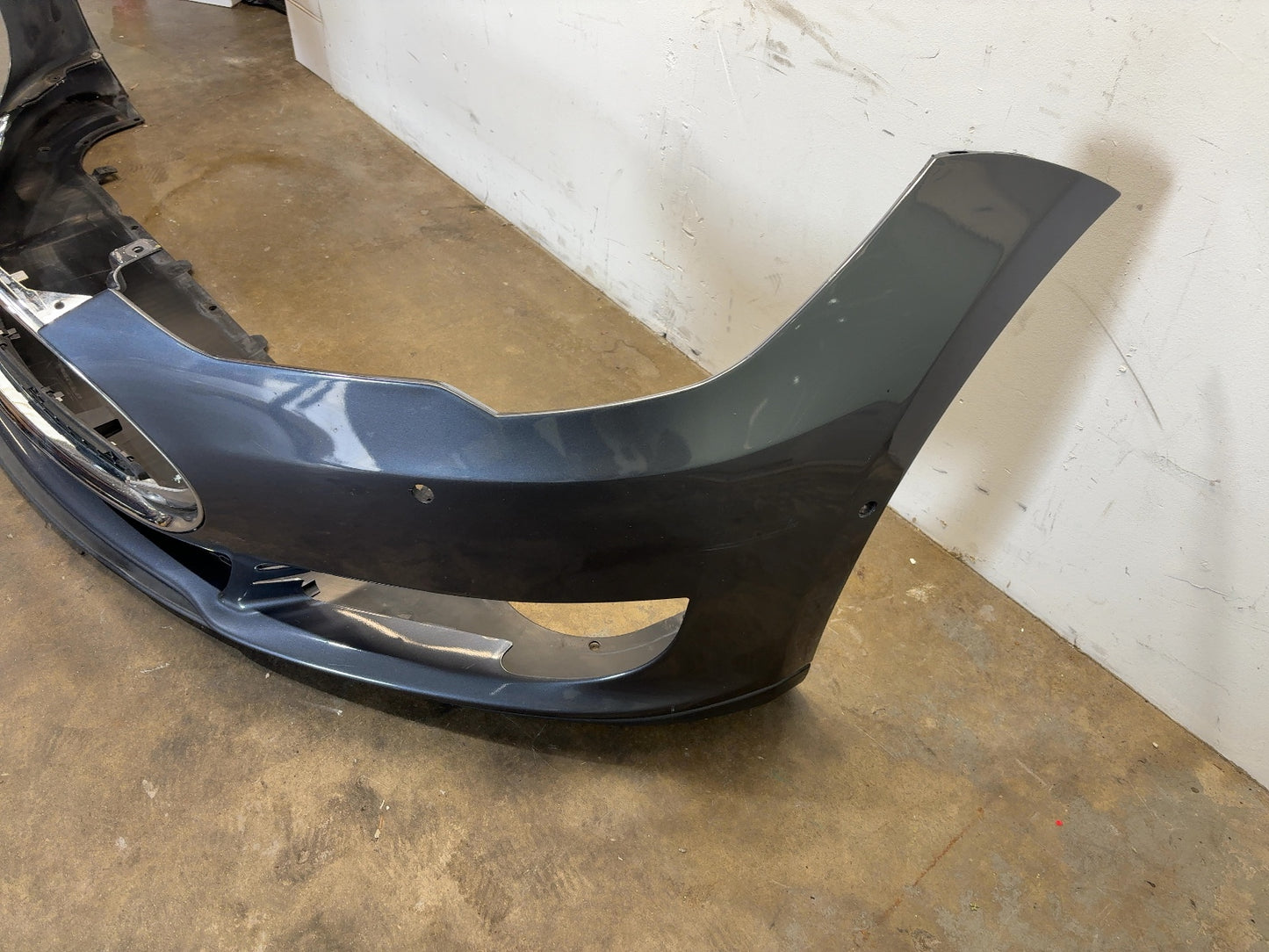 2015 Tesla Model S Front Fascia 1068760-00-A