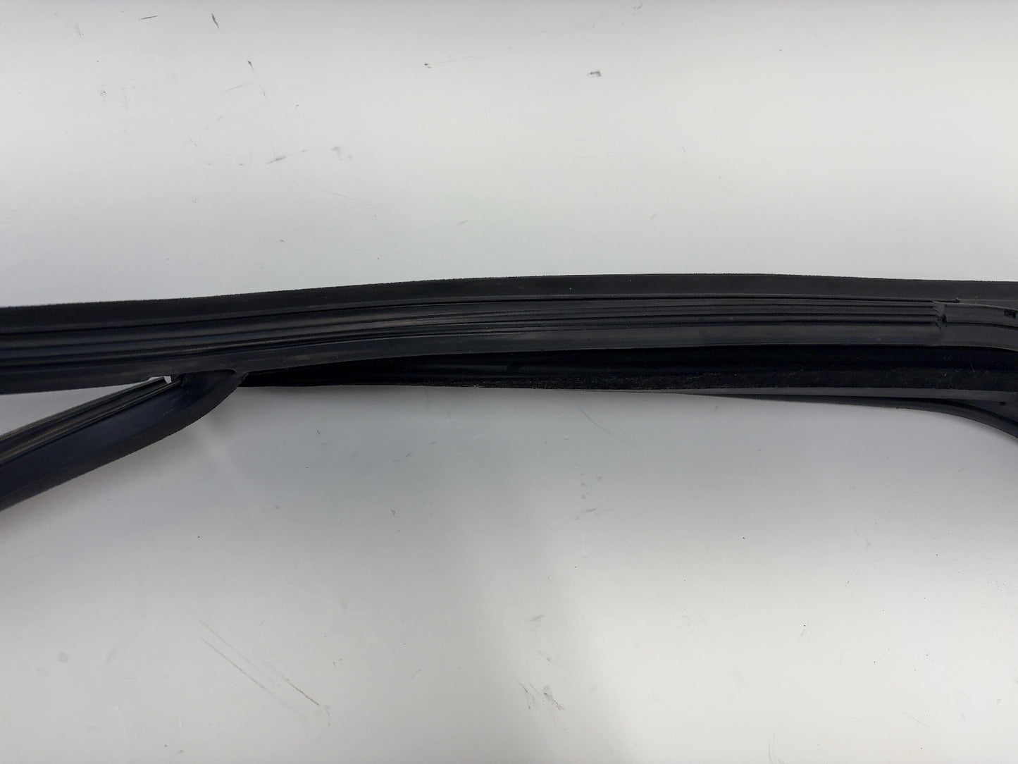 2023 Rivian R1S R1T Front Left Door Rubber Seal PT00002209-A