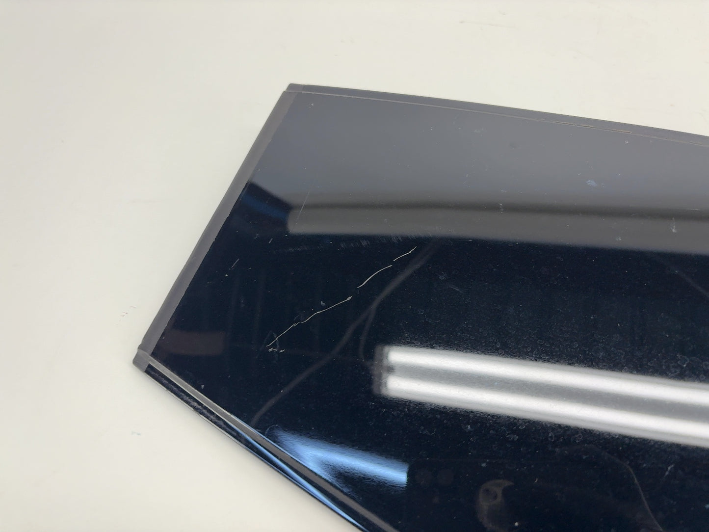 2020 Tesla Model X Roof Top Center Spine Applique 1041361-00-J