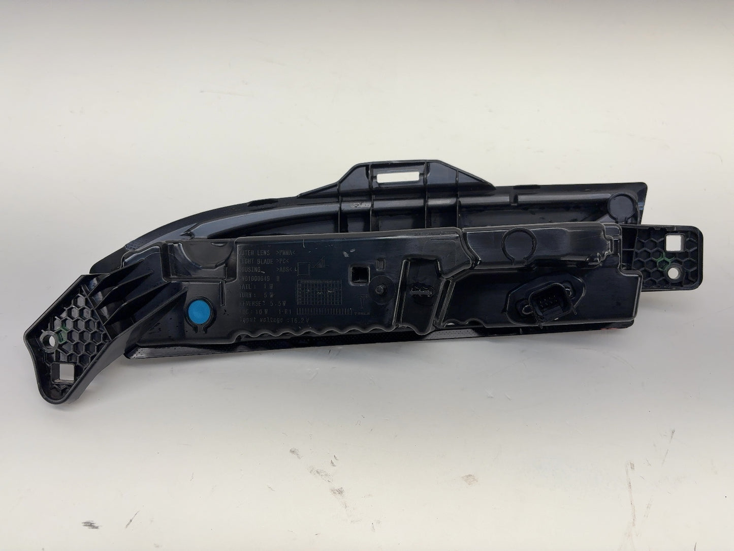 2025 Tesla Model 3 Highland Rear Bumper Right Light 1712514-00-E