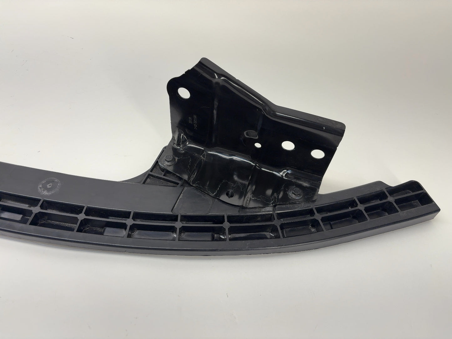 2024-2025 Tesla Model 3 Highland Front Ankle Catcher Note* 1694328-00-D
