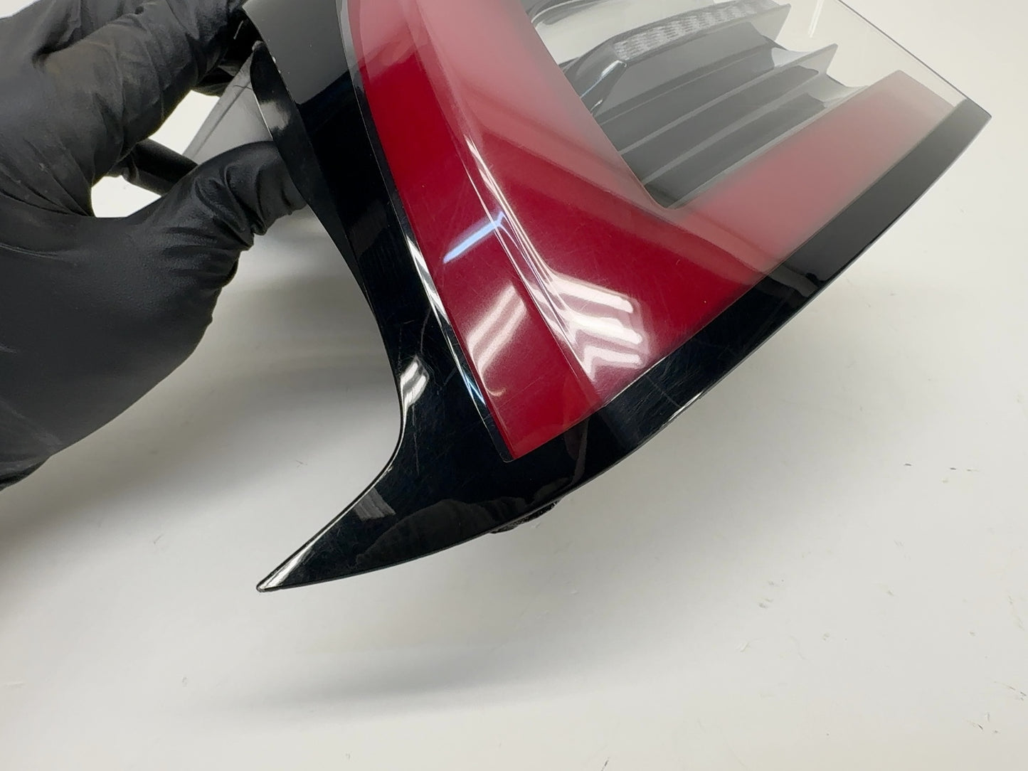 2021-2022 Tesla Model 3 Tail Lamp Rear Bodyside Left 1077397-00-H