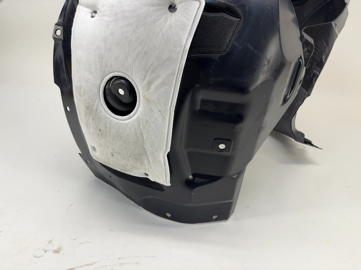 2025 Tesla Model 3 Highland Front Right Wheel Arch Liner 1694557-00-E