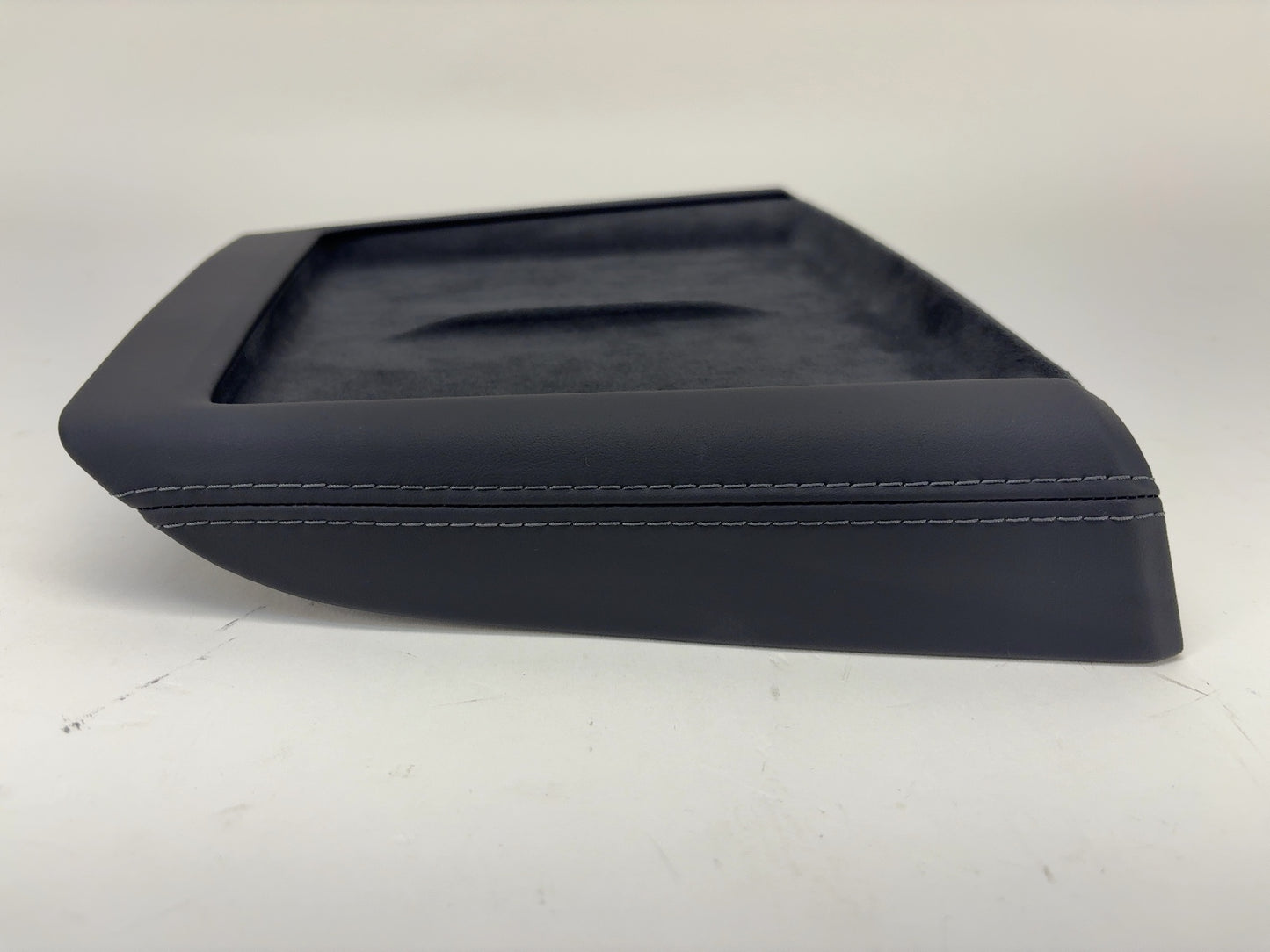 2025-2026 Tesla Model 3 Highland Wireless Charging Module & Pad 1761810-00-C