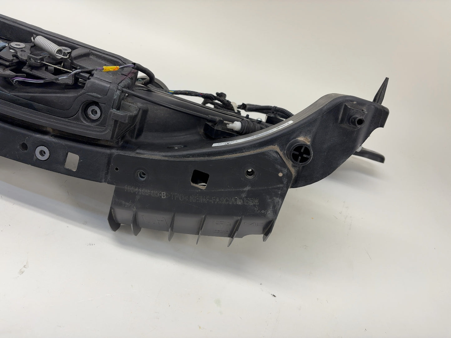 2018-2023 Tesla Model 3 Radiator Support Assembly 1110240-00-B